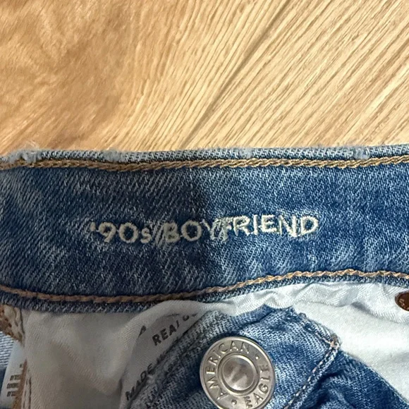American Eagle Outfitters Light Blue Destroyed Denim Jeans ‘90’s Boyfriend - Picture 4 of 5